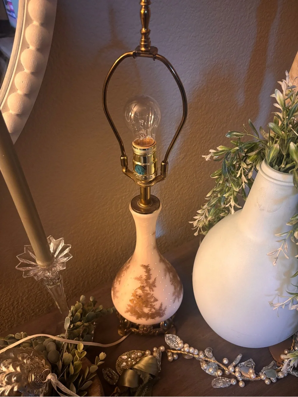 Vintage Milk Glass Table Lamp Gold Floral Ornate Metal Base 22” Working